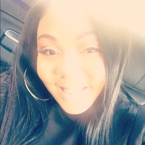 Meet your Posher, Bria